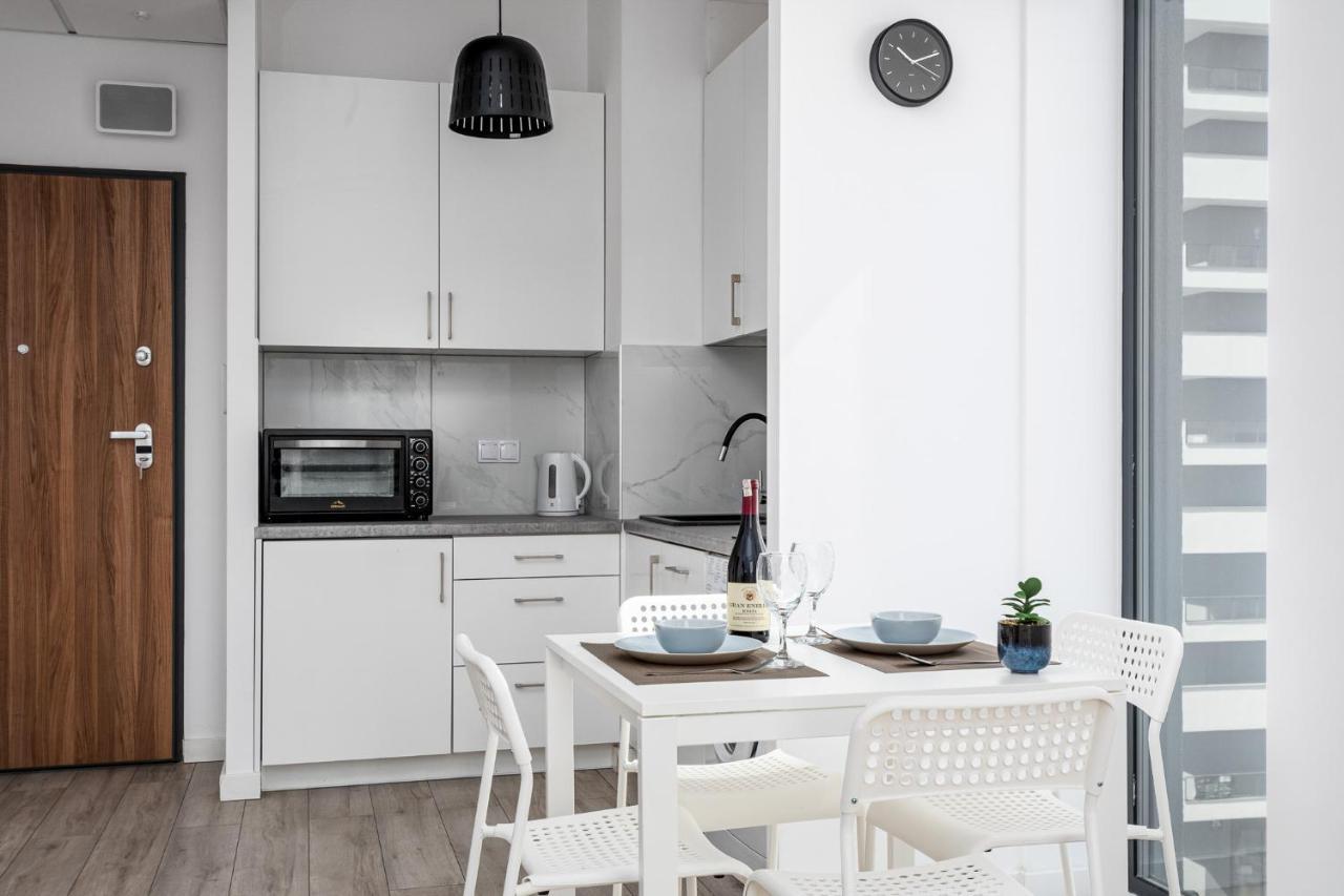 Апартаменты Apartament Ks Wola Prymasa 407 Варшава Экстерьер фото